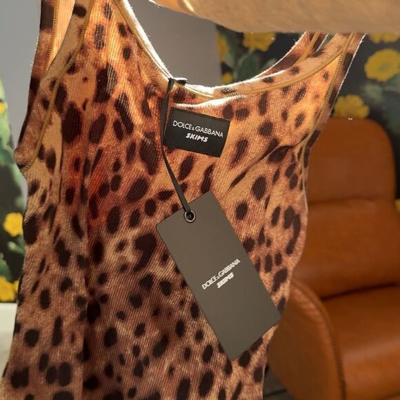 skims x dolce and gabbana tank - Picture 5 of 5
